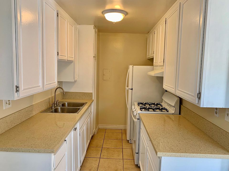 1st image of 1-818 7th St #1