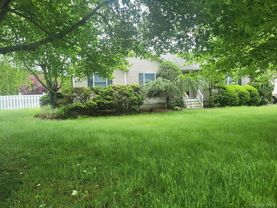 1st image of 312 Riley Avenue
