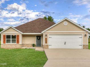 1230 Sheila Ann Dr, Carthage, MO 64836