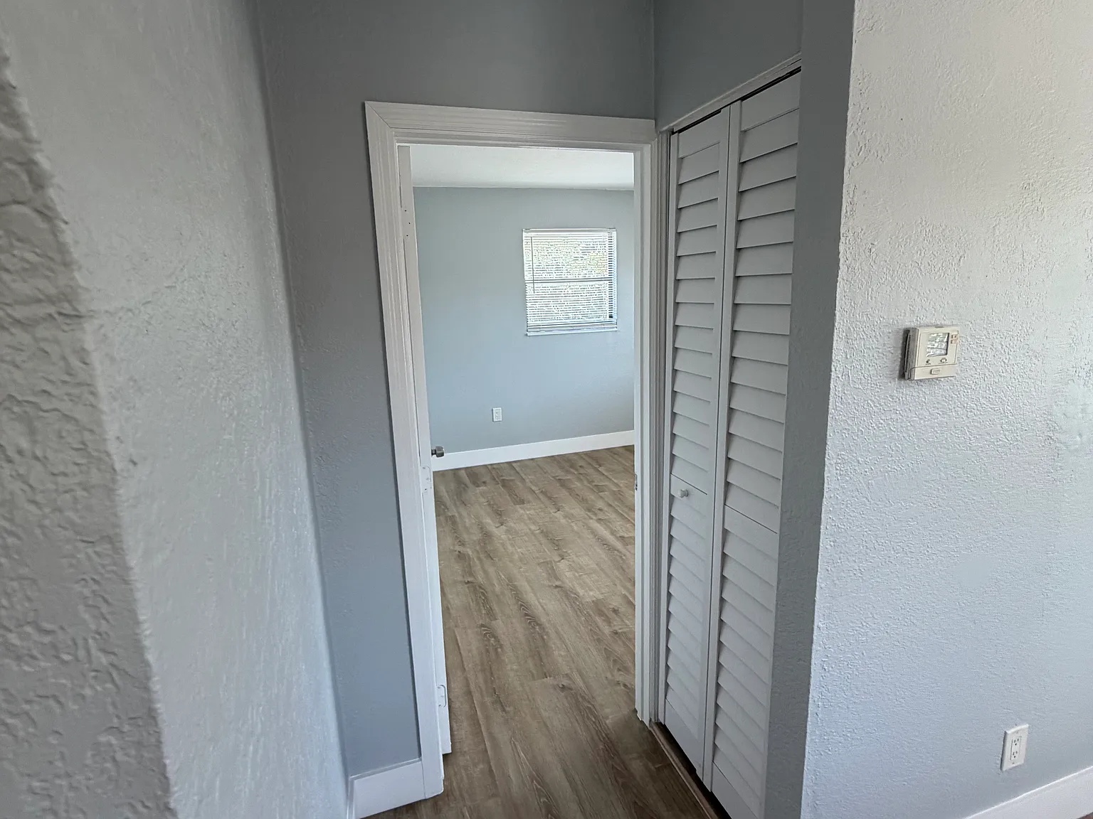 425 SW 21st Ave — Photo 3