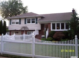 2647 Burro Ln, East Meadow, NY