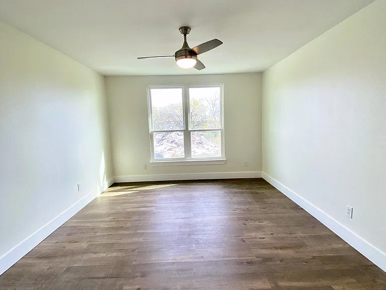 10888 State Park Rd — Photo 15