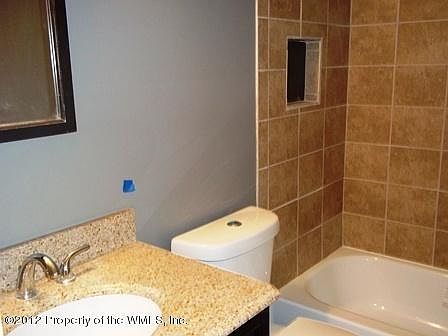4th image of 118 Wickre St