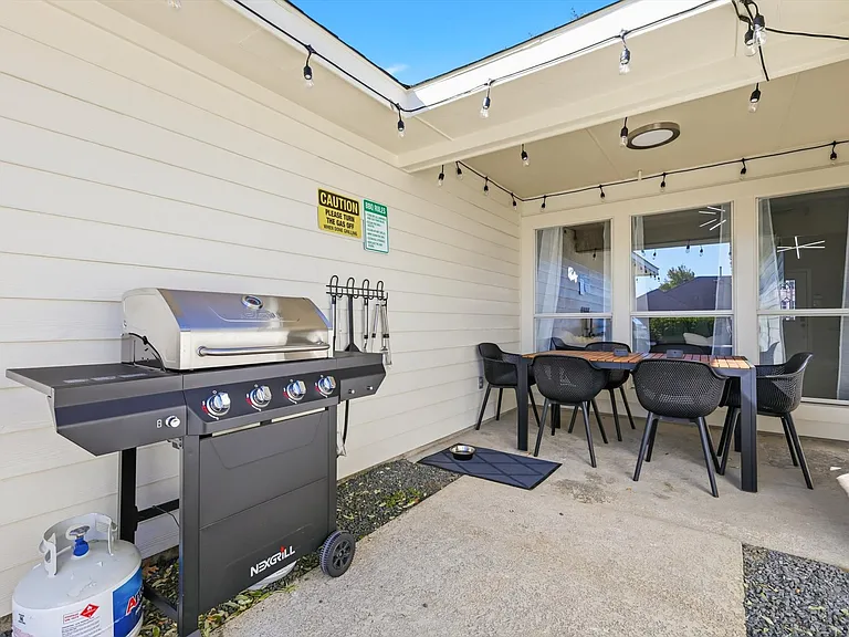 2720 Wild Grove Ln — Photo 35