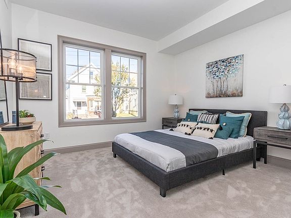 3rd image of 105 Porter St #3G