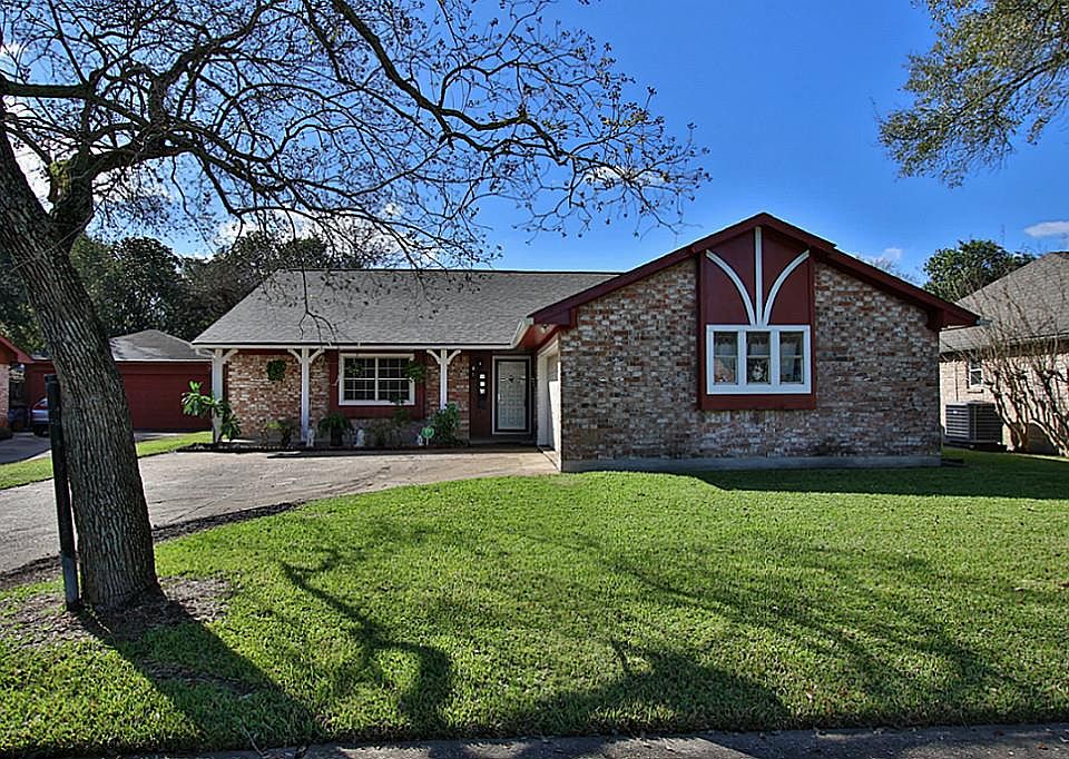 1st image of 9307 Claridge Dr
