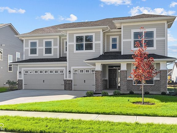 2nd image of 10621 Banyan Wood Ct