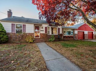 374 Port Ave, Ronkonkoma, NY 11779