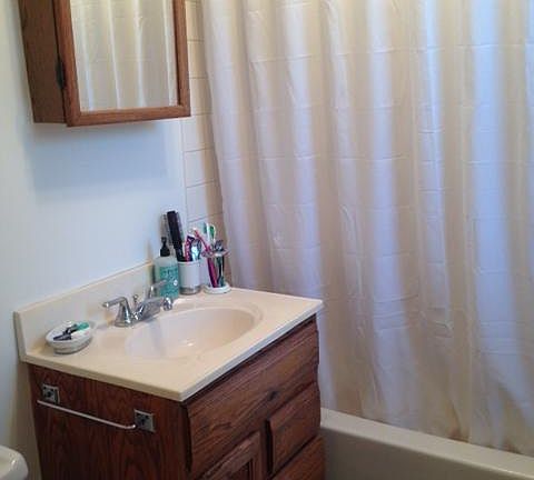 3rd image of 1723 N Marshfield Ave #2