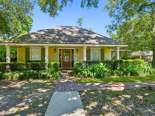 317 W Queensbury Dr, Slidell, LA 70461