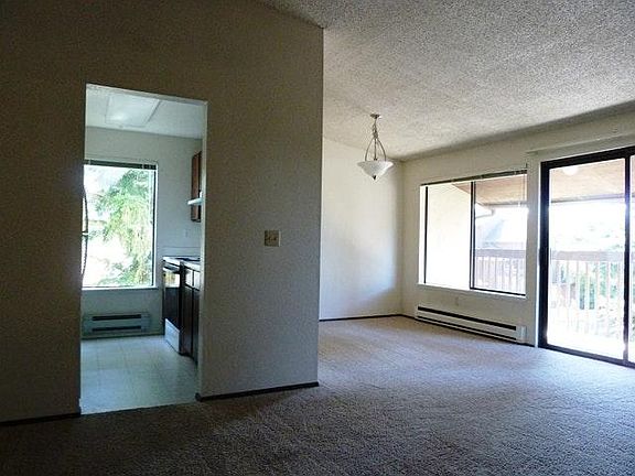 3rd image of 11505 NE 87th St