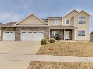 1315 Norma Dr, Bloomington, IL 61704