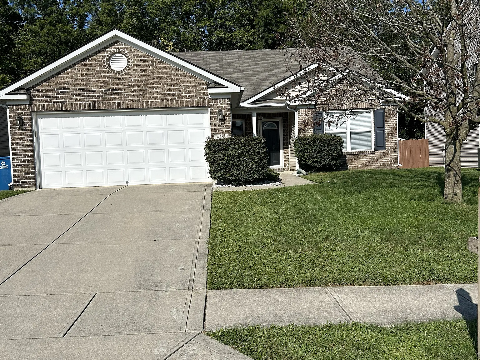 3 bed, 1600 sqft, $1,900 — Photo 1