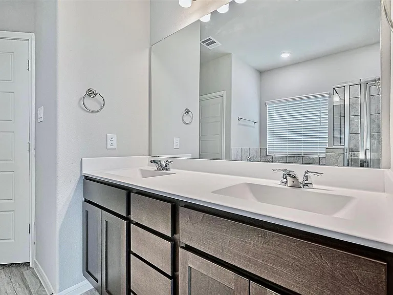 27231 Blue Pool Dr — Photo 17