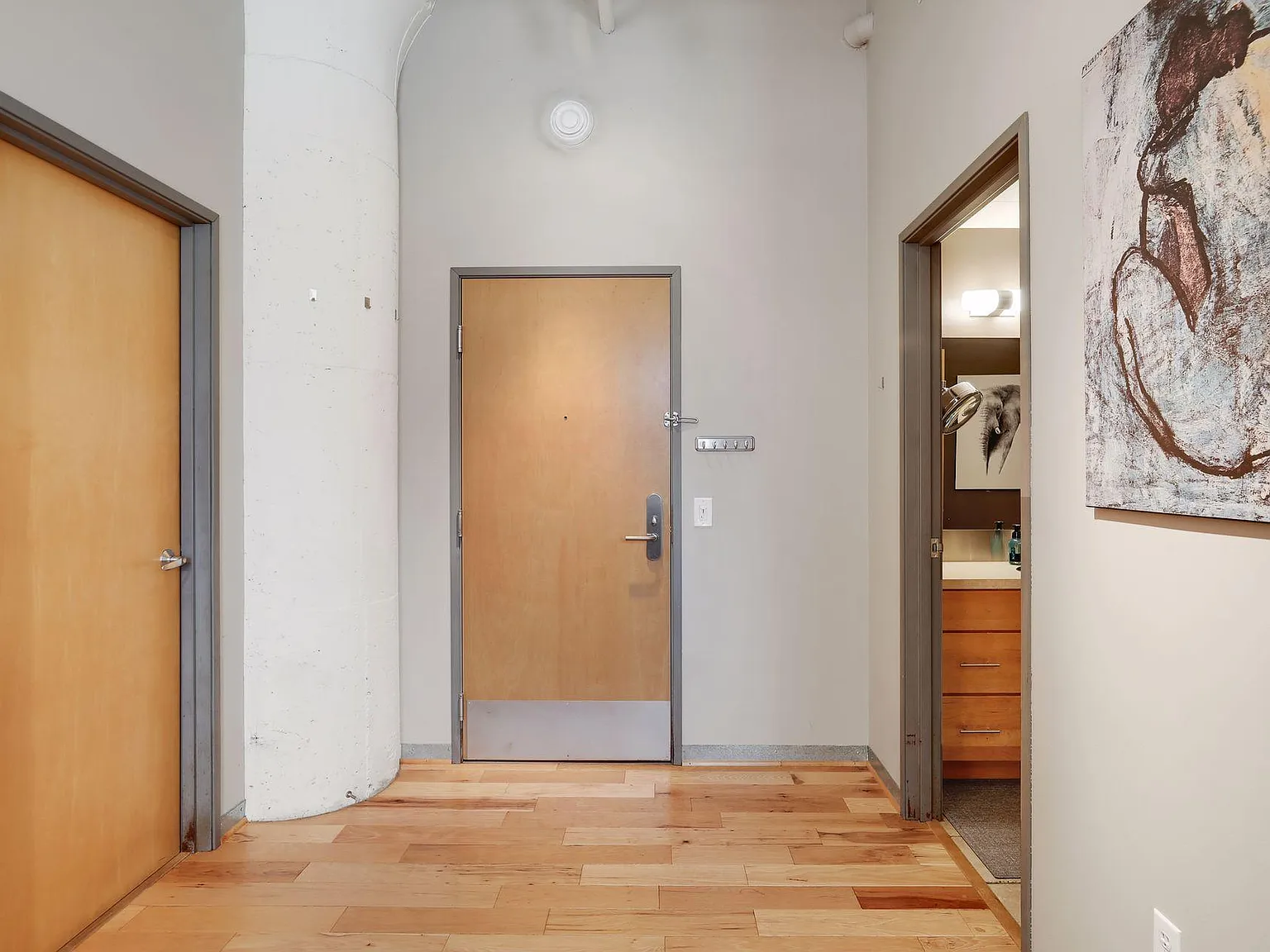 250 Park Ave — Photo 2