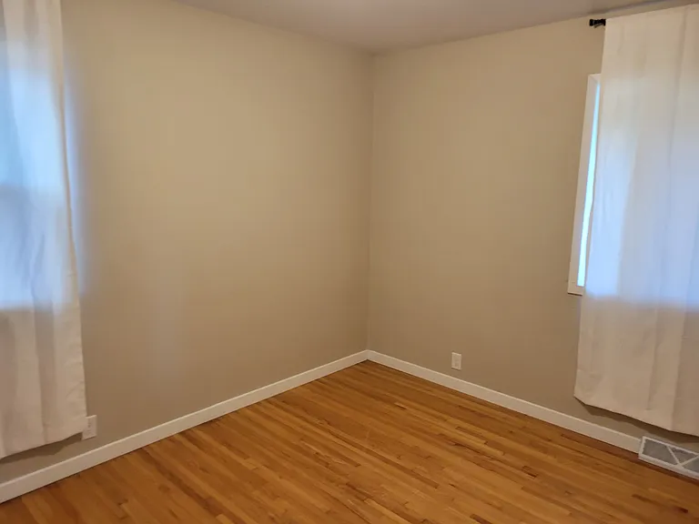 738 Belwood Dr — Photo 7
