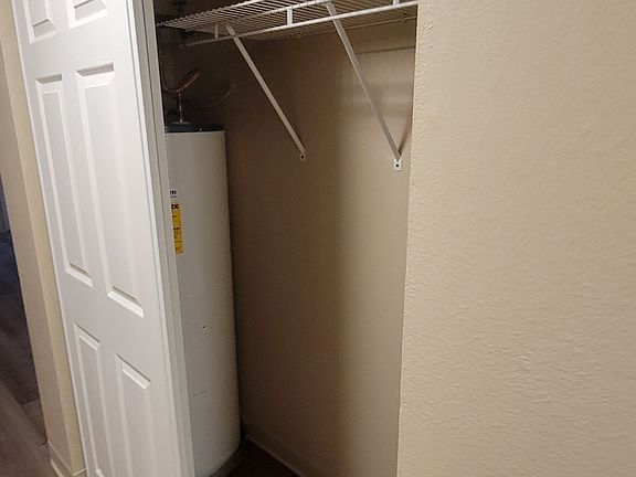 4th image of 611 W Casino Rd Unit 3A