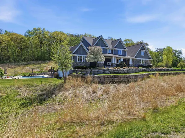 5090 Aspen Valley Ct, Middleton, WI 53562