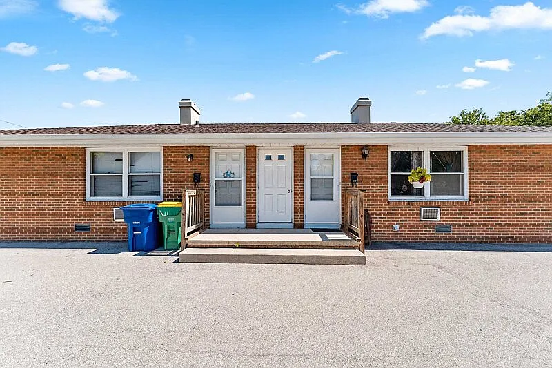1 bed, $950 — Photo 2