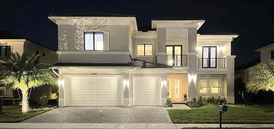 5 bed, 5.5 bath, 4662 sqft, $25,000 — Photo 2