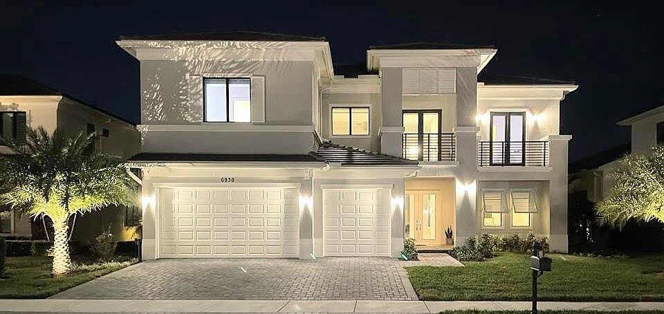 1st image of 6930 NW 27th Ave