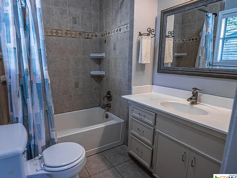 103 N Oak Dr — Photo 11