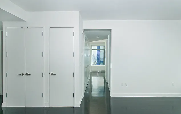 Rented by Keller Williams NYC | media 19