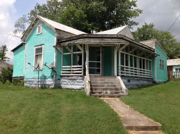 182 Walnut St, Peebles, OH 45660