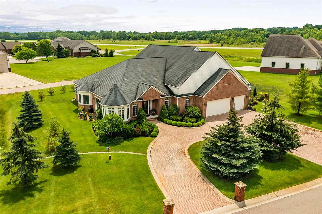 5241 Amelia Earhart Dr photo 1