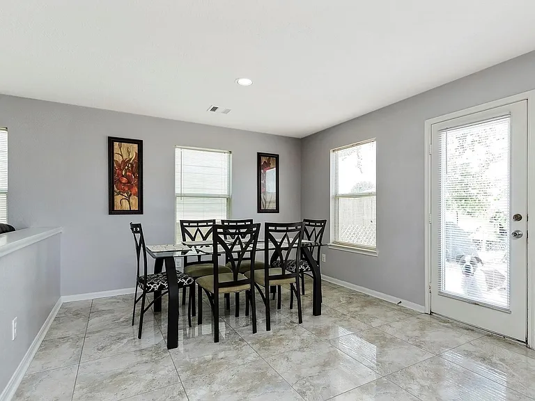 20738 Fair Castle Dr — Photo 10