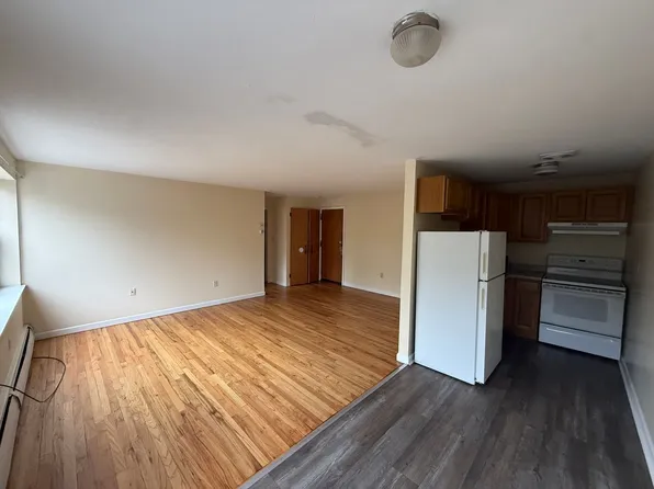 105 Preston St, Hartford, CT 06114