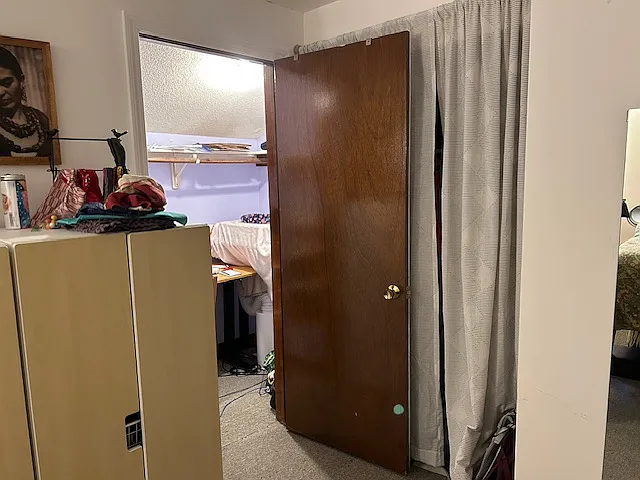 Walk in closet