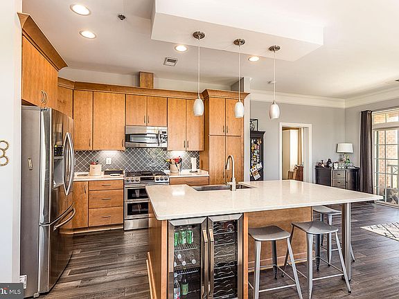 5th image of 810 Belmont Bay Dr APT 301