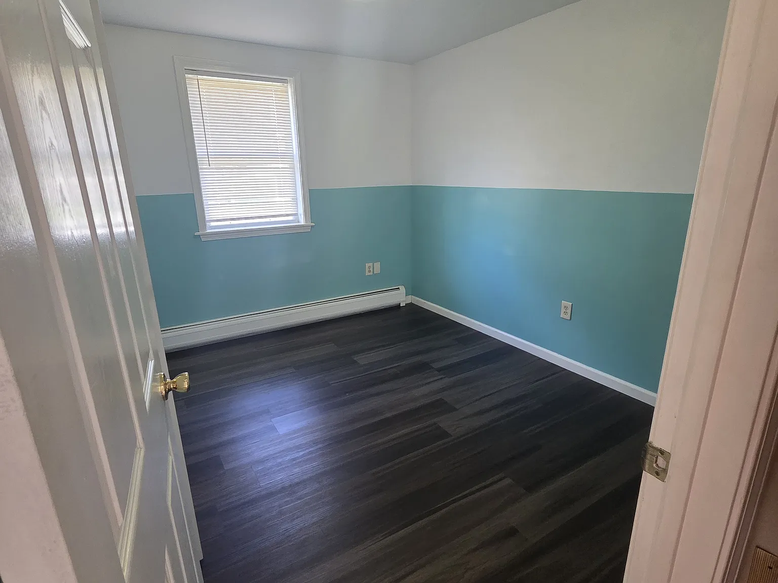 4 bed, $2,700 — Photo 4