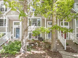 6340 Quail Run Dr, Kalamazoo, MI 49009