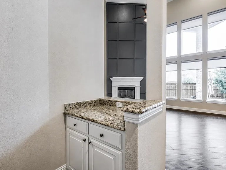 10404 Bartlett Dr — Photo 17