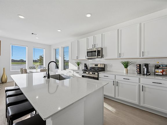 4th image of 2517 Lago Costa Dr