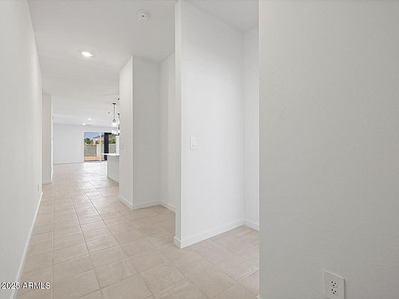 4th image of 37153 W PRADO Street