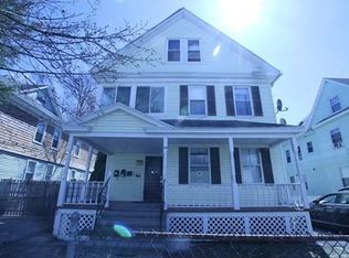 19 Maple Tree Ln, Worcester, MA 01602