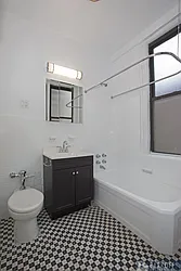 Rented by Barkoff Residential 