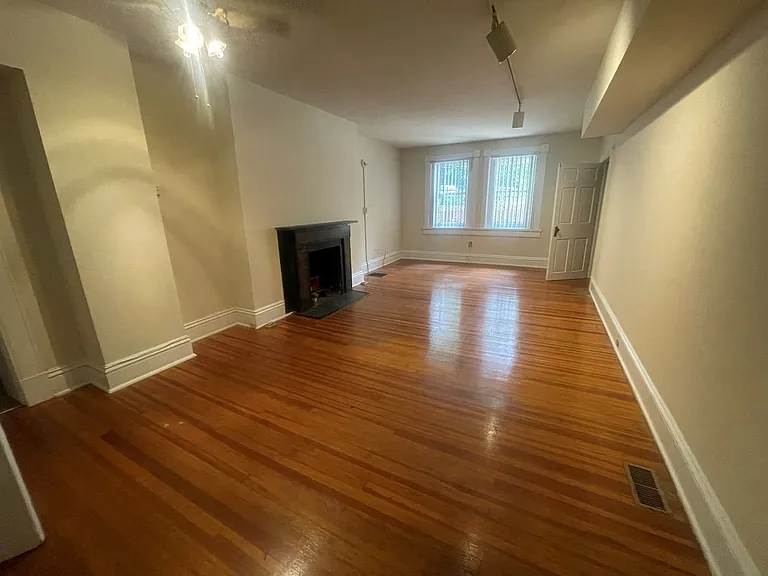 1309 Park Ave — Photo 3