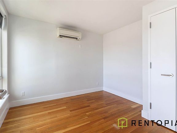 4th image of 1493 Dekalb Ave #2F