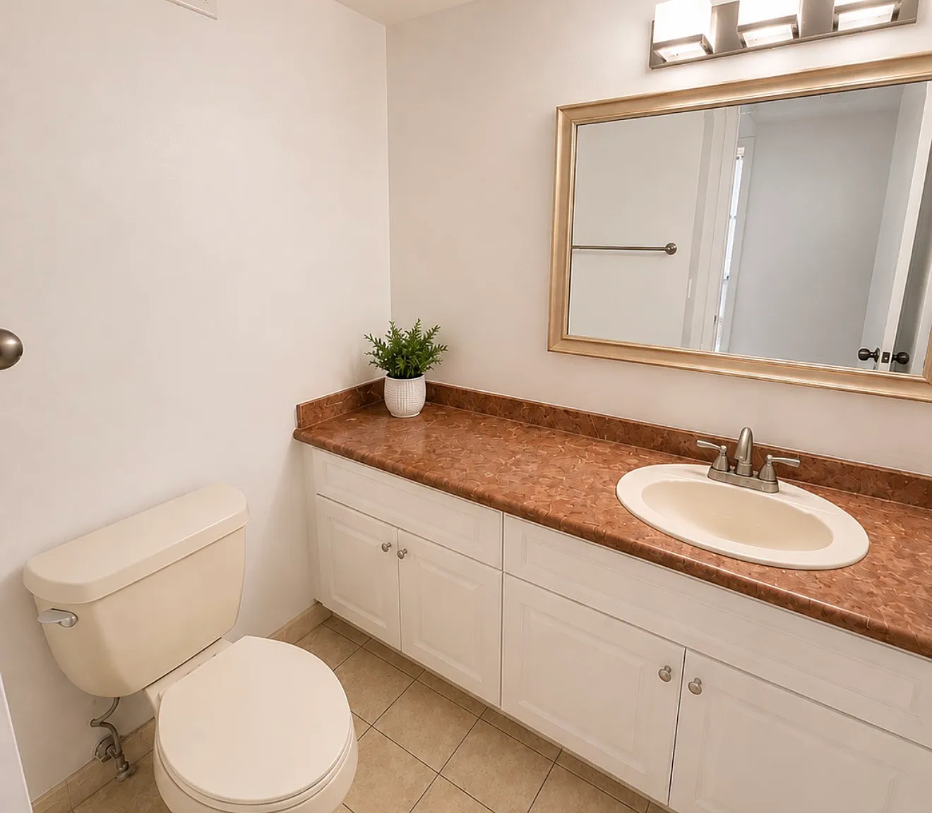 2 bed, 1280 sqft, $2,550 — Photo 3