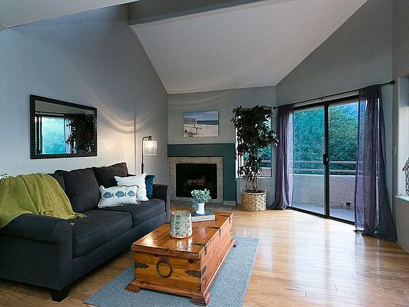 Great Room w/ High Ceilings