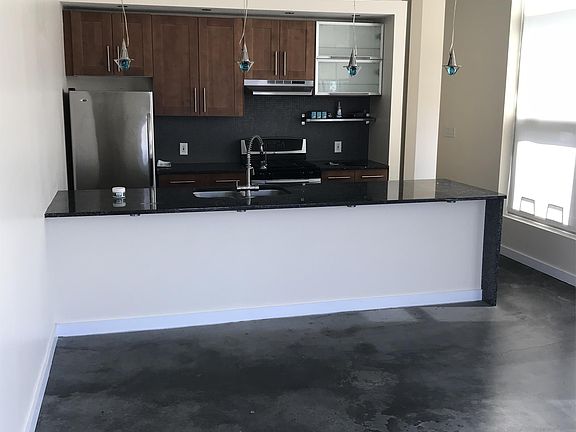 2nd image of 2514 Abercorn St APT 201