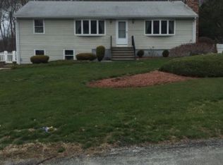 9 Waterman St, Bristol, RI 02809