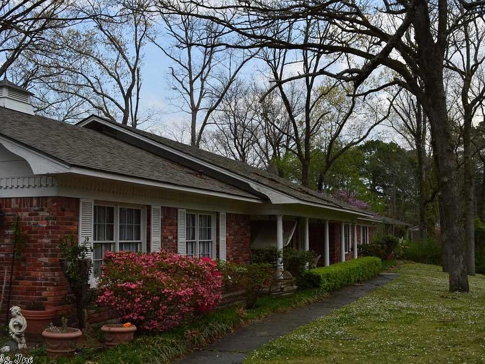 1st image of 123 Parkridge St