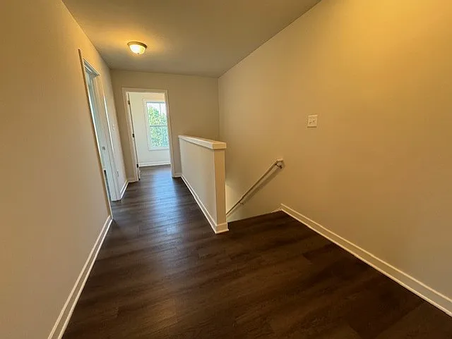121 Europa Way — Photo 14