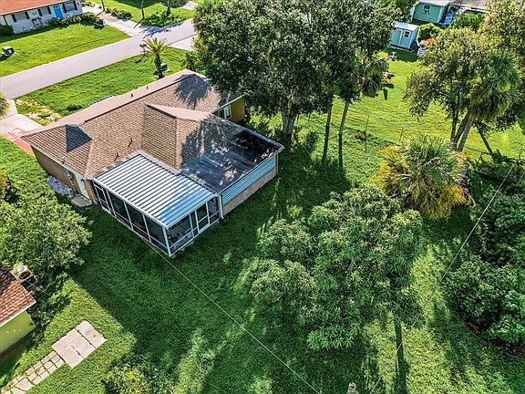 4th image of 2403 DUKE LN
