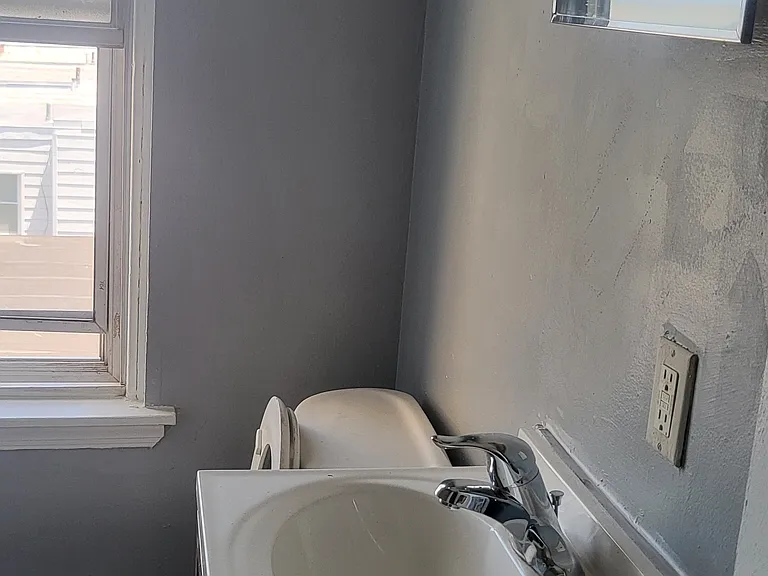 1200 E 9th St #302 — Photo 5